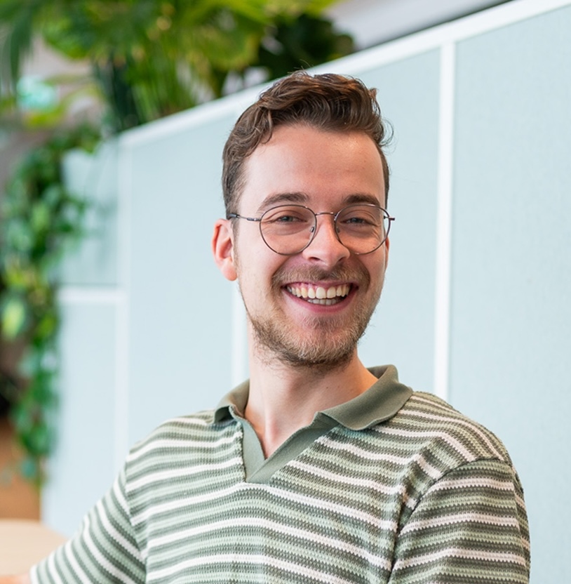 Verhaal kaart afbeelding Laurens kijkt echt naar wie je bent en waar je blij van wordt